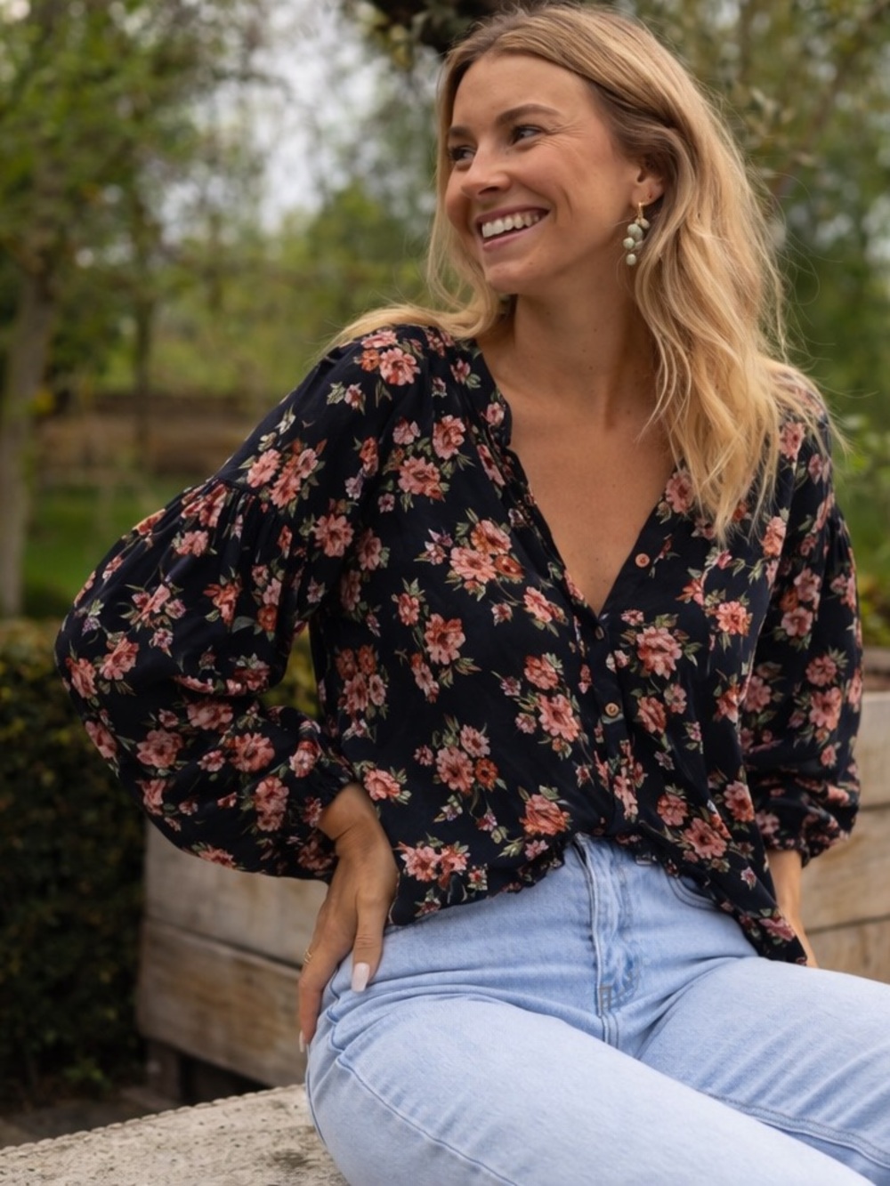 Lucky Brand Floral Blouse M Black Romantic Boho Puff Sleeve Modal Top